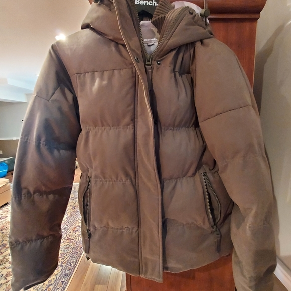 Winter jacket - Picture 1 of 5